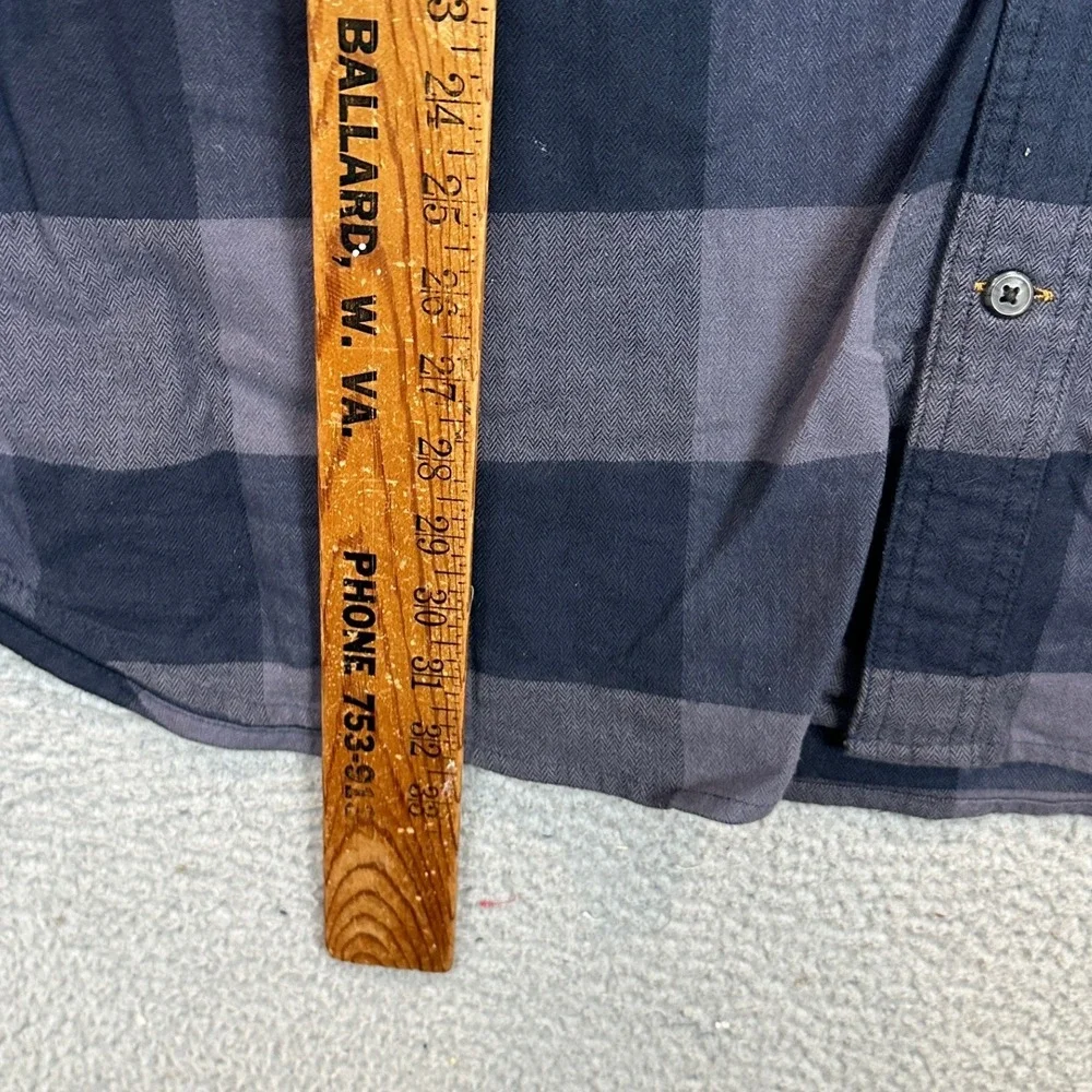 Carhartt Shirt Mens XL Rugged Flex Relaxed Fit Blue Purple Plaid Button Down EUC